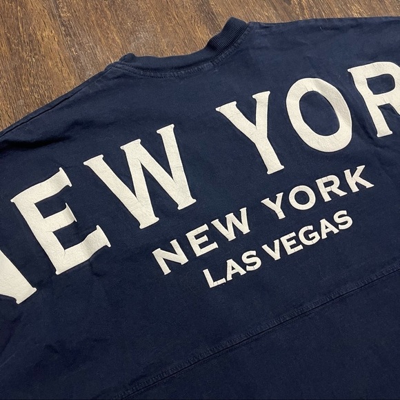 New York New York Las Vegas Travel Crew Neck Long Sleeve T-Shirt - Picture 5 of 5